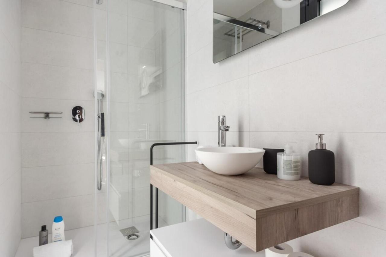 Incredible Design 2 Bedroom Apartment In Centro Madrid Exterior foto