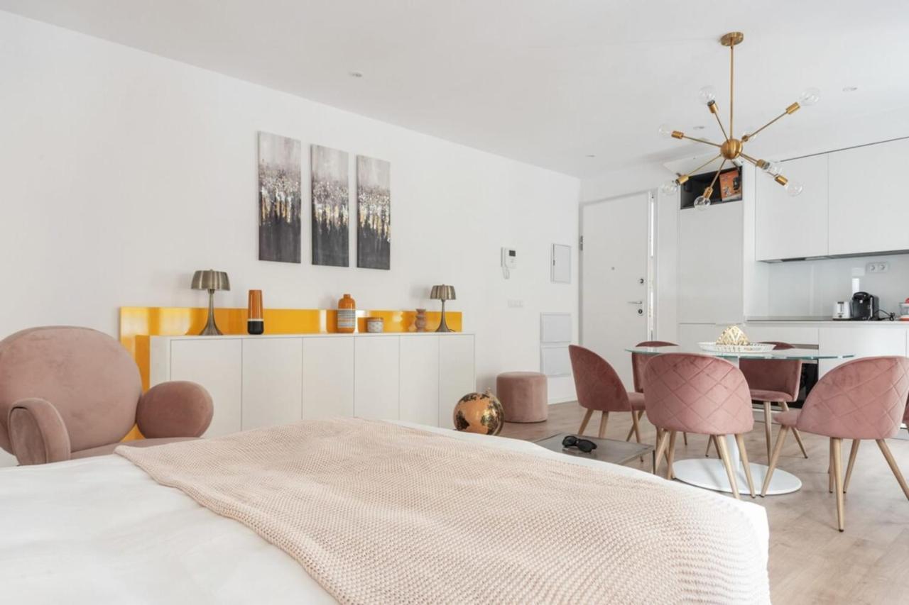 Incredible Design 2 Bedroom Apartment In Centro Madrid Exterior foto